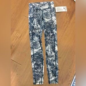 Brand New with tags Lululemon speed up tights size 2